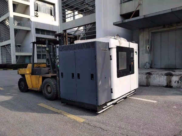 3D打印機(jī)搬運(yùn)吊裝上樓到位